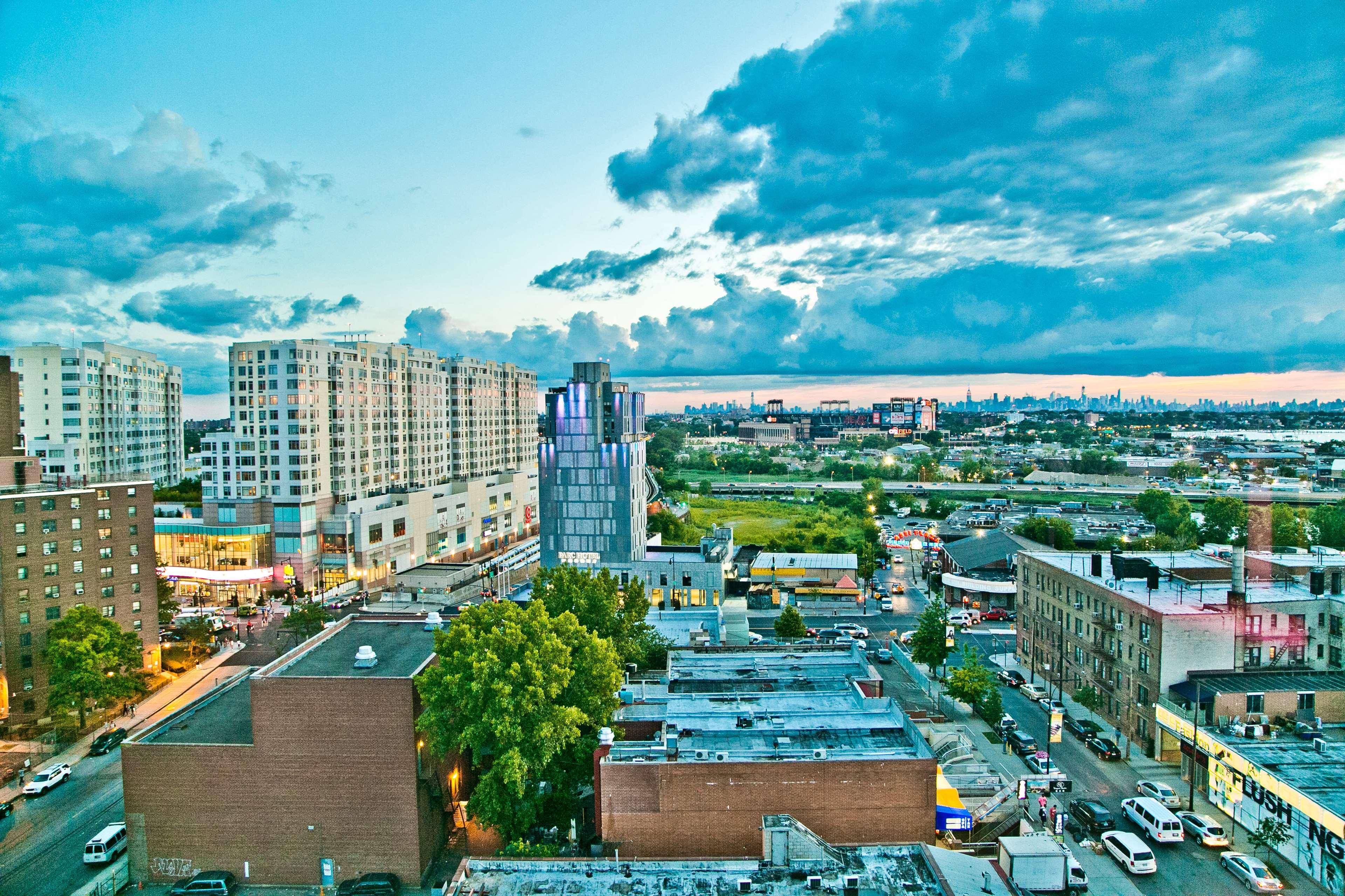 Hyatt Place Flushing/Lga Airport New York Bagian luar foto